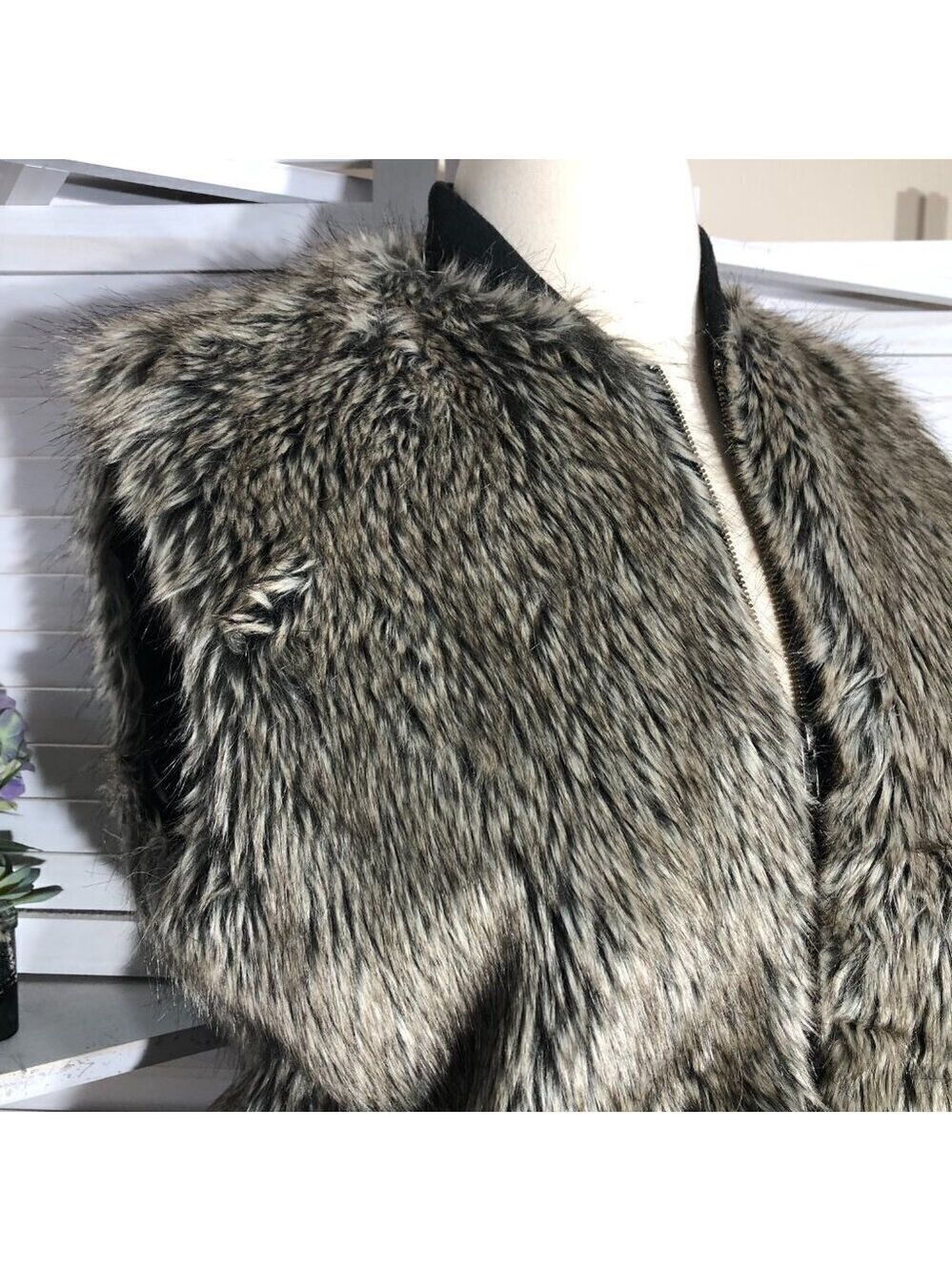 ASOS Faux Fur Vest Brown Gray Large - Picture 5 of 11